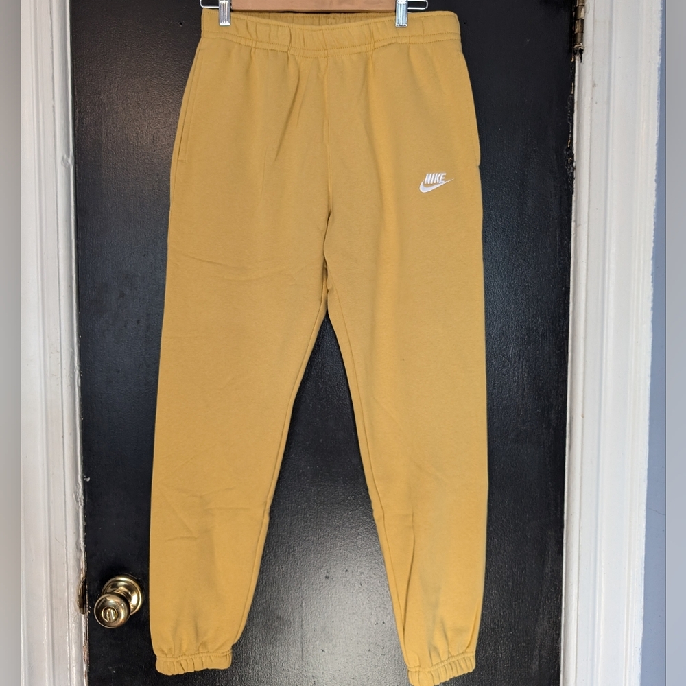 Nike Joggers Sweatpants Men's Wheat Gold BNWT